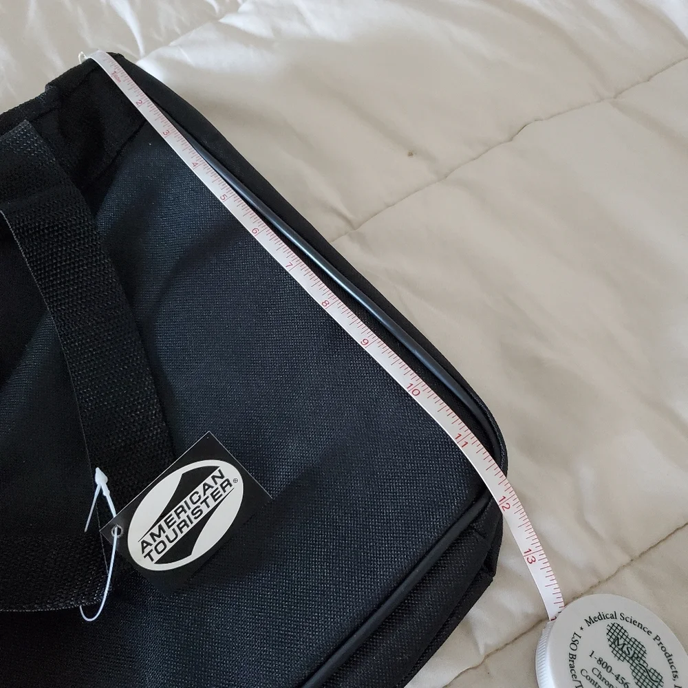 American Tourister personal carryon tote  bag Or Tablet Carrier